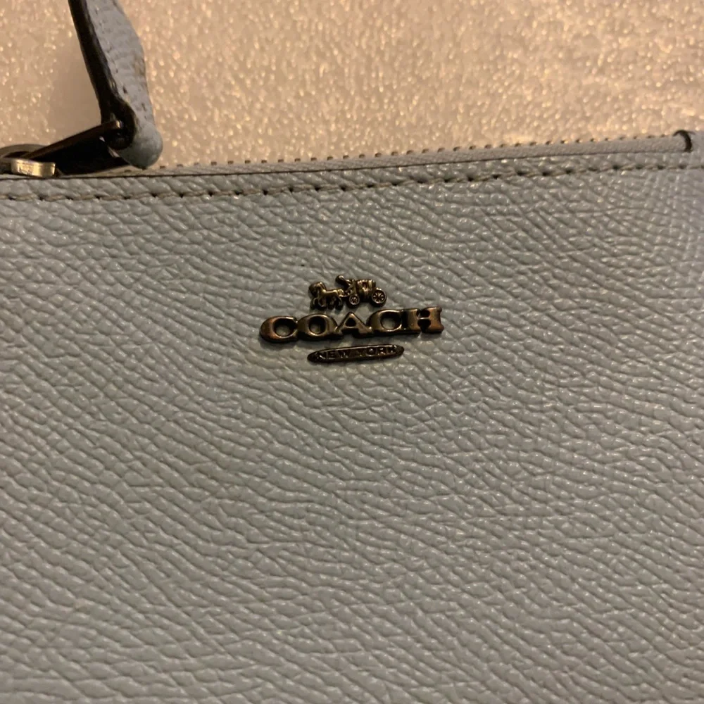 Coach compact card